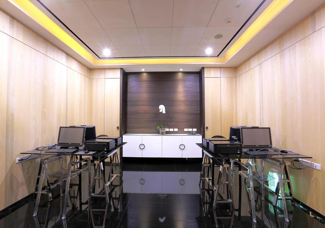 Royal Group Hotel Ho Yi Branch Гаосюн Екстер'єр фото